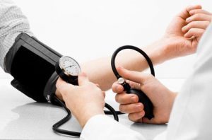Dược học cảnh báo biểu hiện nhận biết bệnh tăng huyết áp